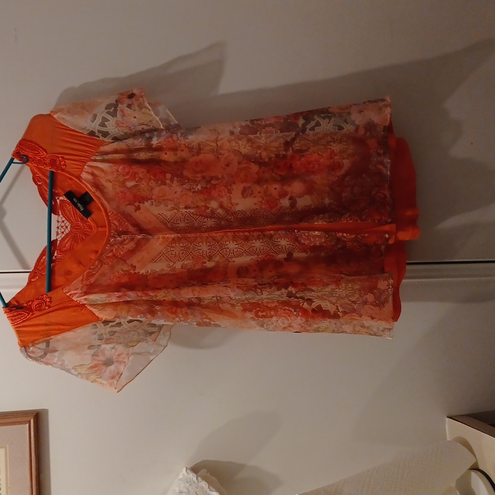 Woman's Dressy Top